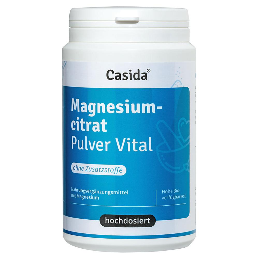 Weiße Plastikdose mit blauem Etikett, darauf steht "Magnesiumcitrat Pulver Vital".