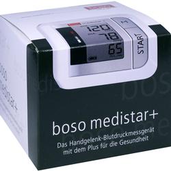 Eine Verpackung mit einem Blutdruckmessgerät für das Handgelenk der Marke boso medistar+.